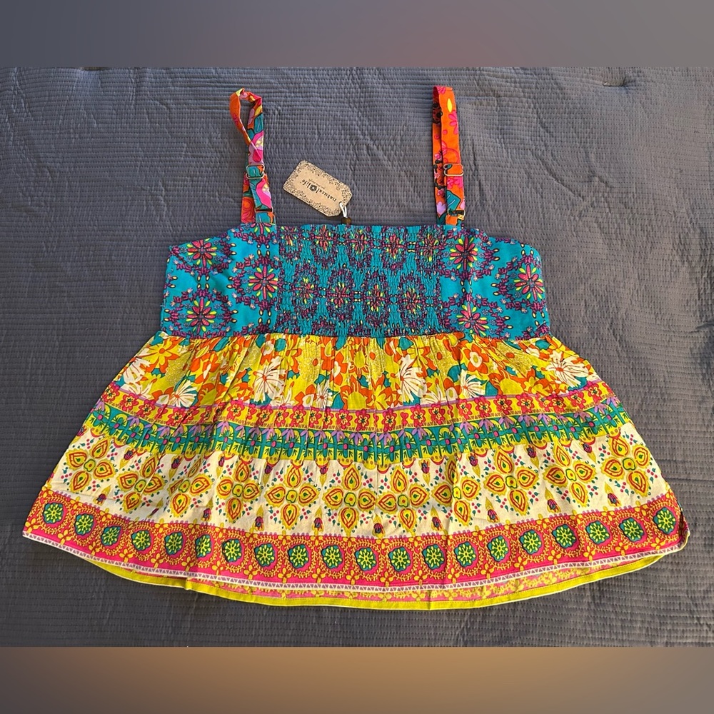 NWT Women’s Natural Life Patricia Top, Size Medium